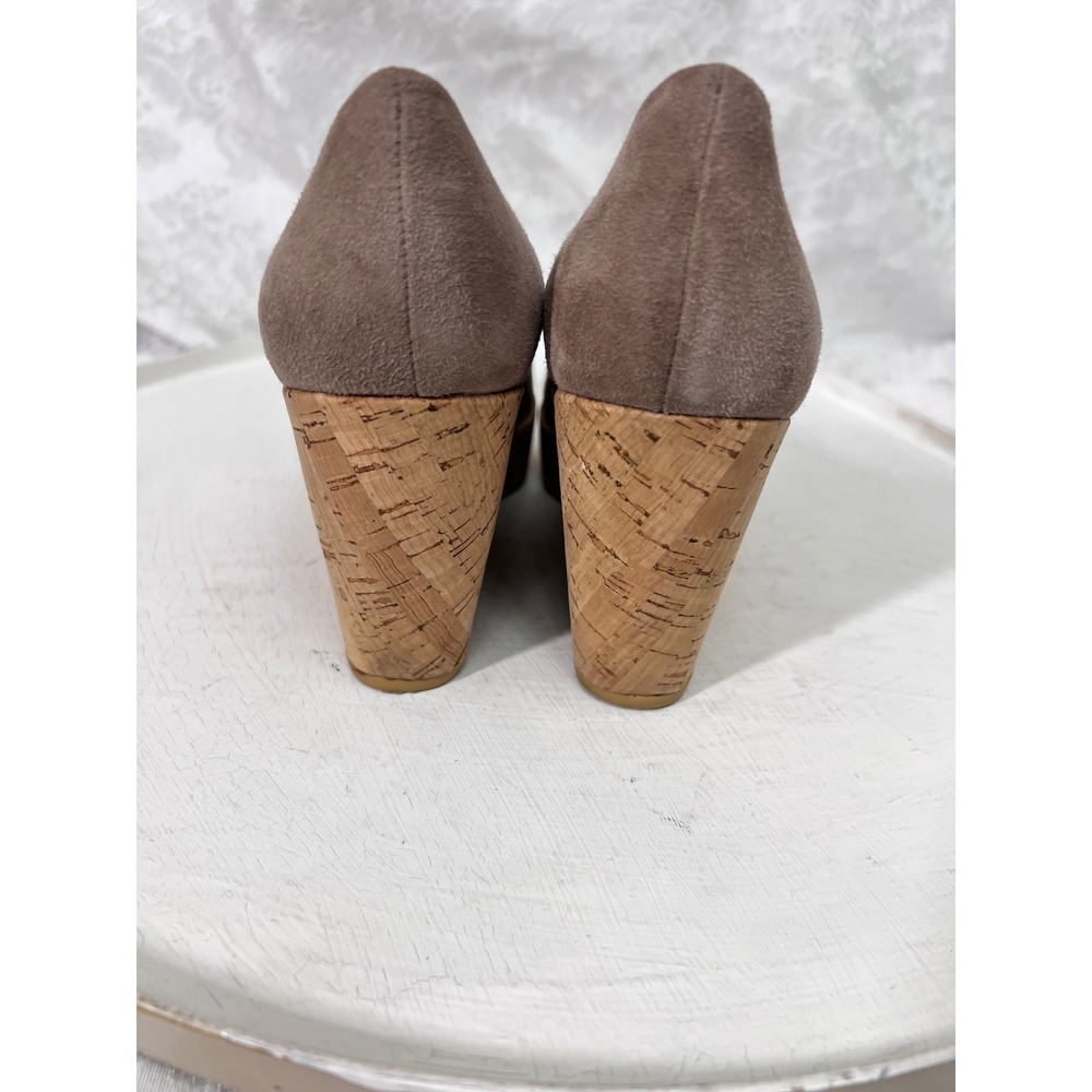 Stuart Weitzman Taupe Suede Peep Toe Cork Wedge Pumps A409779-1 Size 8N - Picture 5 of 8